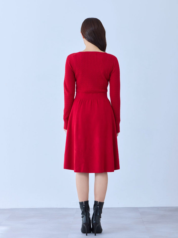 overE's HOLIDAY Aラインケーブルニットワンピース：ペール