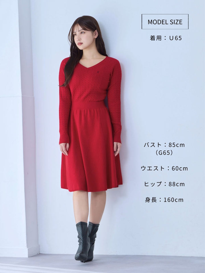 overE's HOLIDAY Aラインケーブルニットワンピース：ペール