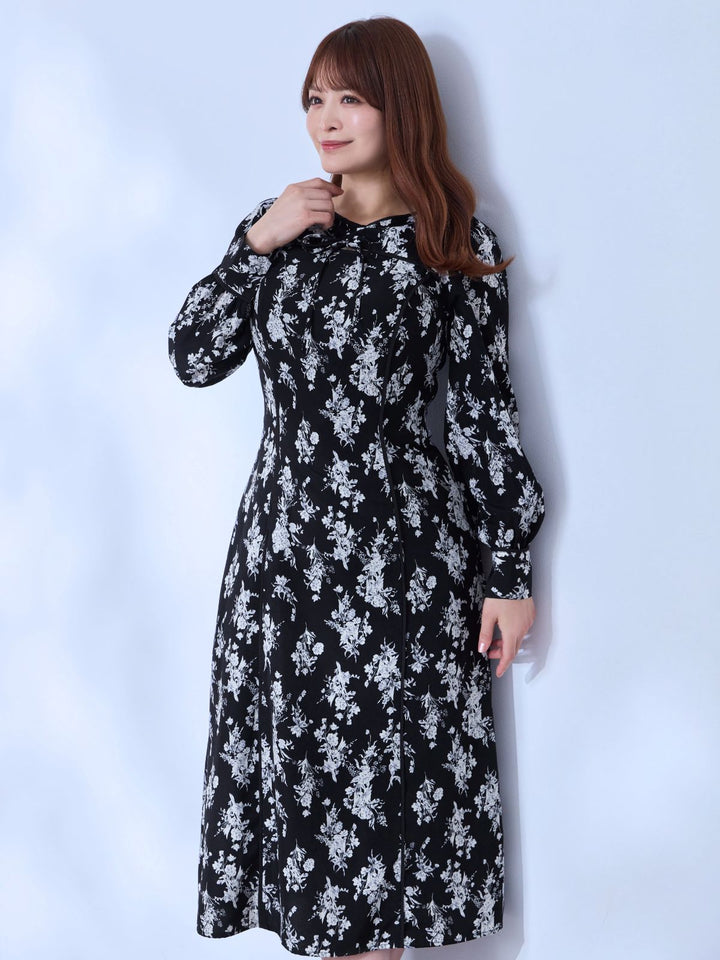 未使用に近い‼️インポート❤︎boohoo❤︎フラワーワンピース