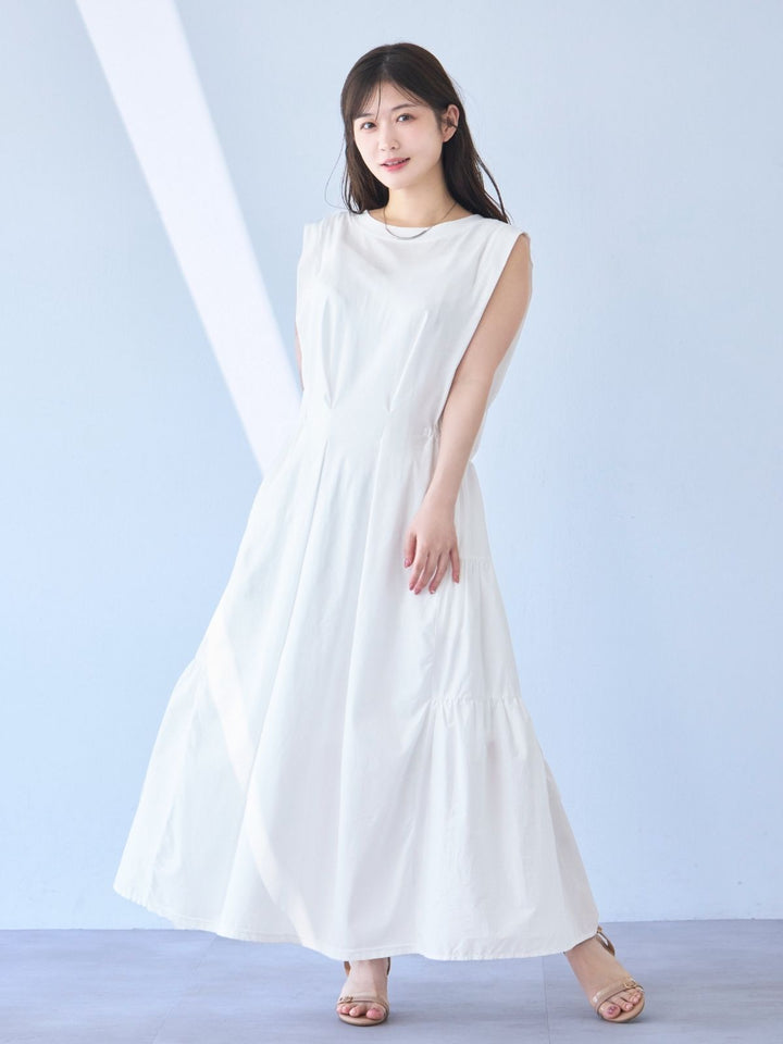 overE オフショル付きティアードワンピース オフショル付きティアードTシャツワンピース：ホワイト│胸が