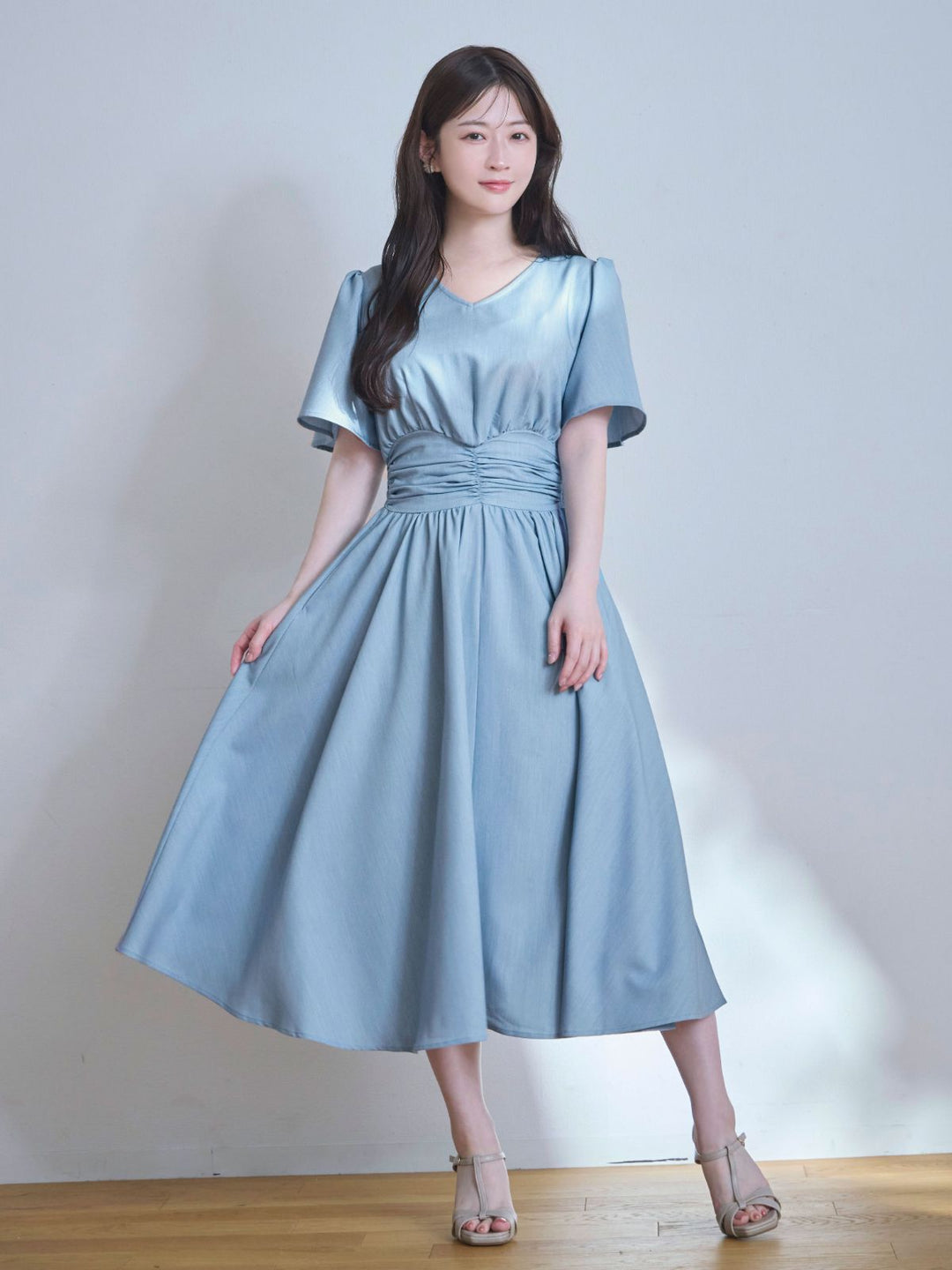 ま*様 【新品未使用品】 overE ウエストシャーリングワンピース 25SS ウエストシャーリングワンピース 25SS：ホワイトドット│胸が