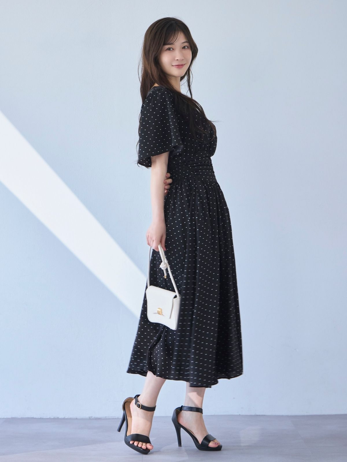 [7/3 22:00発売 期間限定 500円OFF]ウエストシャーリングワンピース 25SS：ブラックドット[102サイズ対応/入荷次第発送]