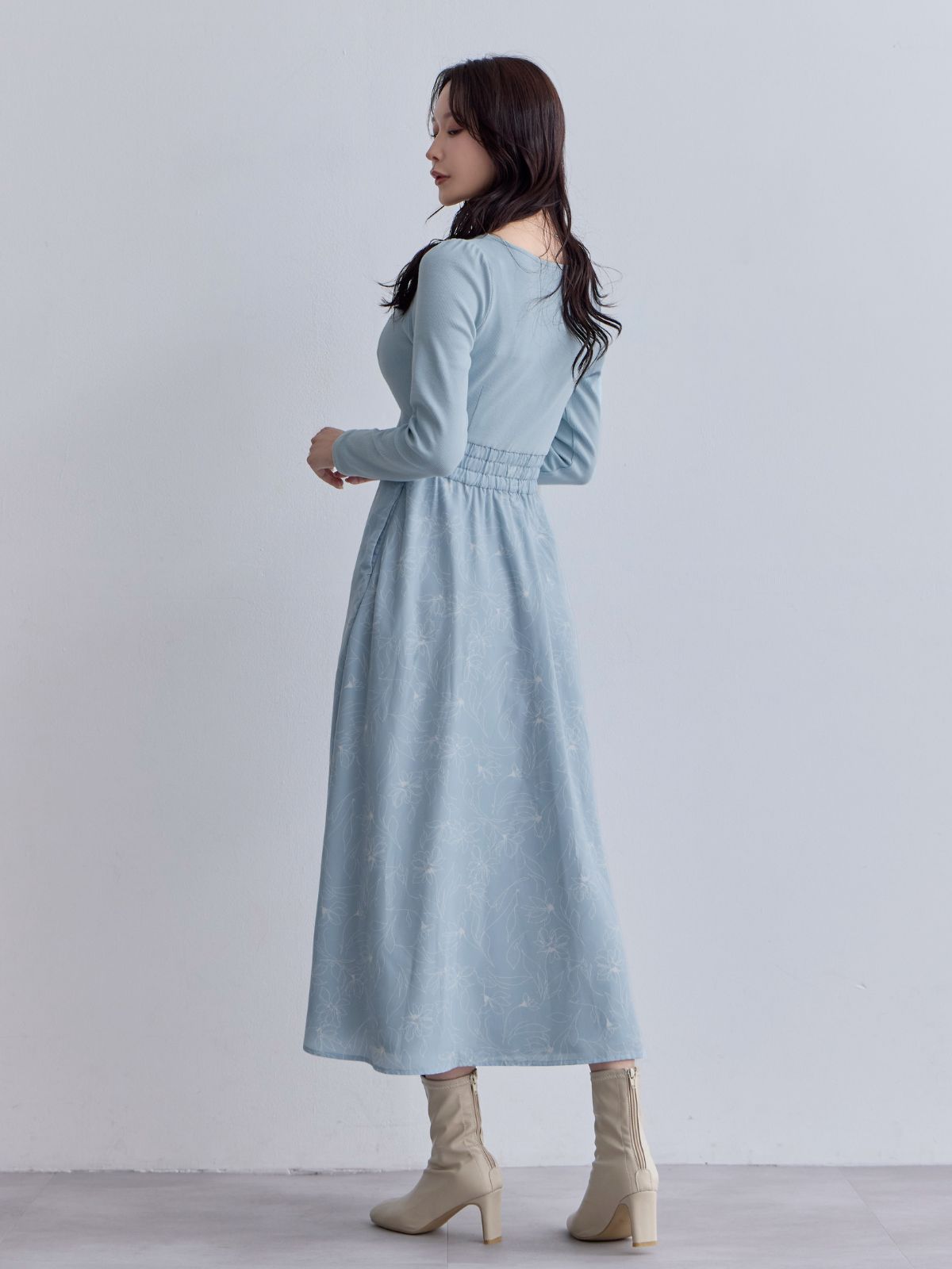 [11/13 22:00発売 期間限定 500円OFF]フラワードッキングワンピース 25AW：ペールブルー[102サイズ対応]