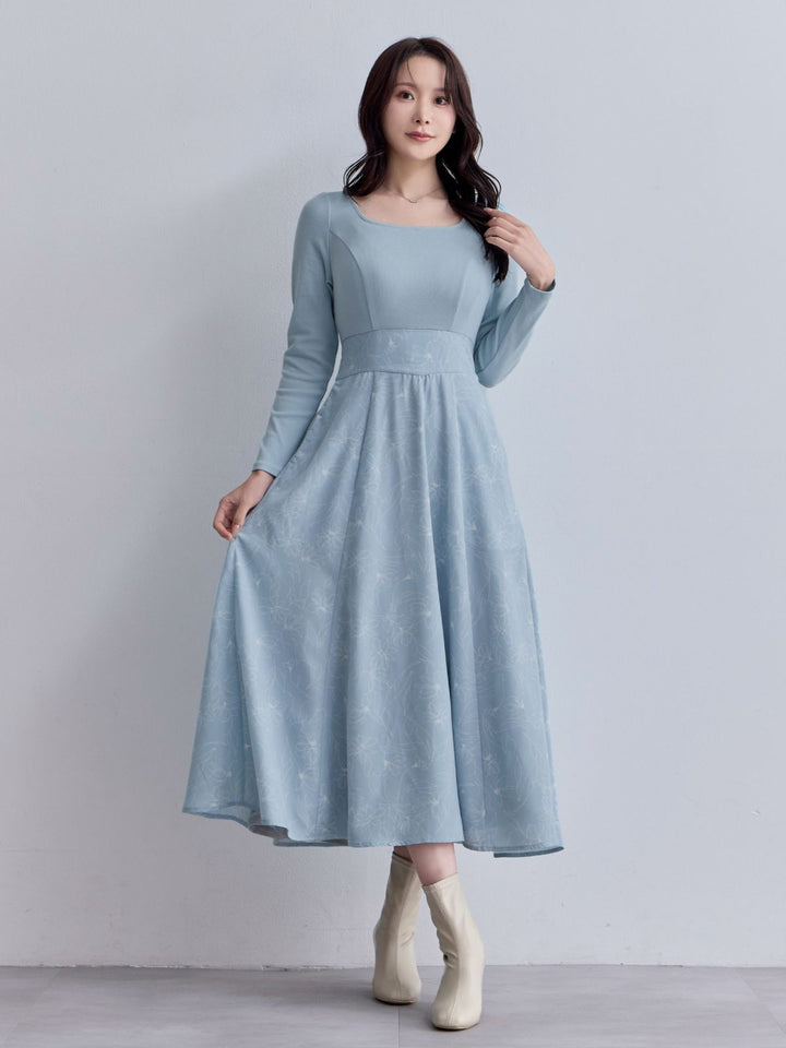 フラワードッキングワンピース 25AW：ペールブルー│胸が大きな女性の