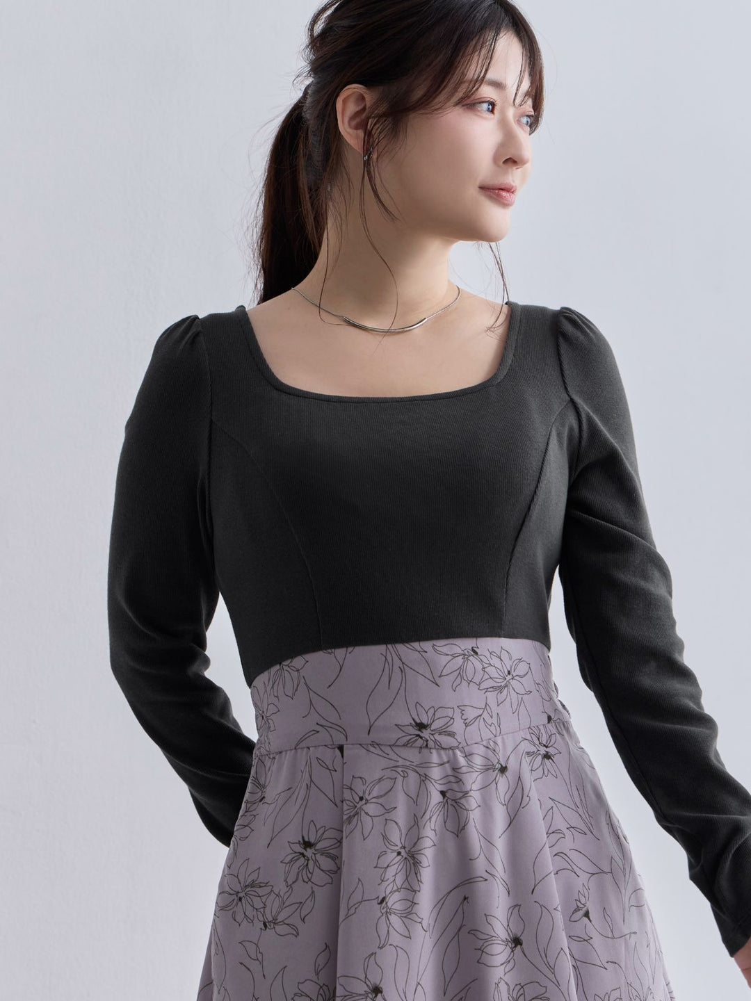 フラワードッキングワンピース 25AW：モーブピンク│胸が大きな女性の