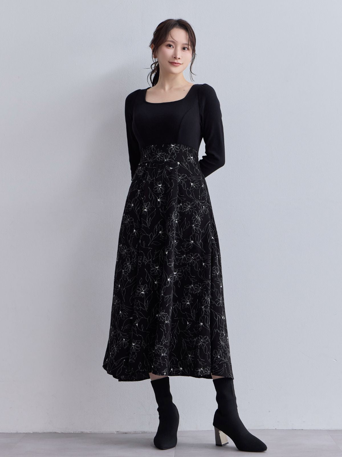 [11/13 22:00発売 期間限定 500円OFF]フラワードッキングワンピース 25AW：ブラック[102サイズ対応]