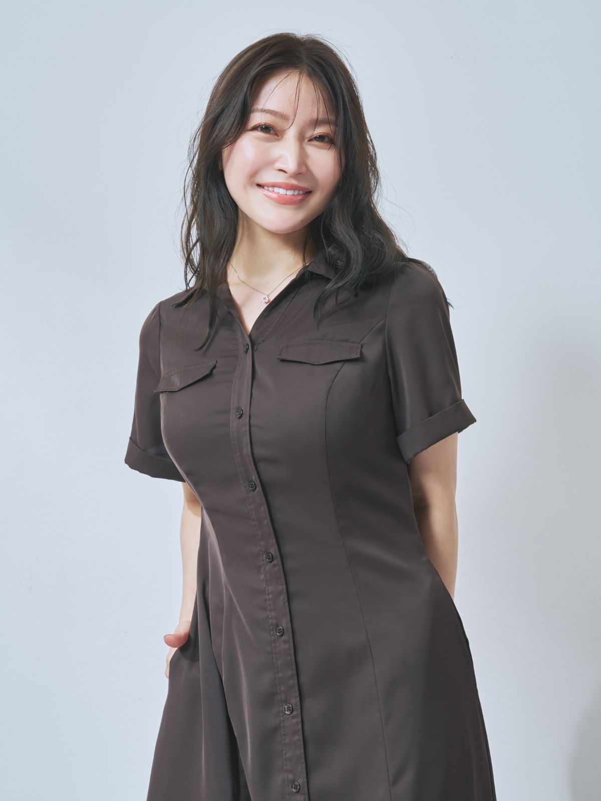 [7/31 22:00発売 期間限定 500円OFF]Aラインシャツワンピース  25AW：ブラウン[102サイズ対応]