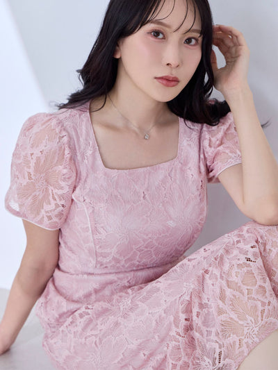[9/11 22:00発売 期間限定 500円OFF]レースパイピングワンピース 25AW：ピンク[102サイズ対応]