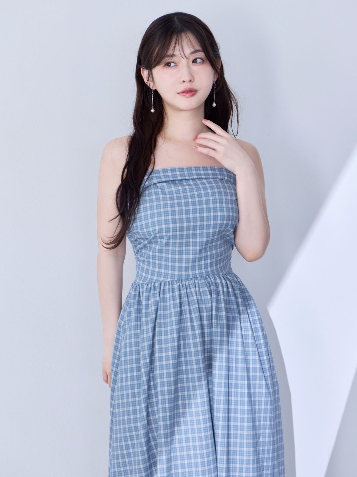 [8/28 22:00発売 期間限定 500円OFF]肩紐外せるチェックフレアワンピース：スモーキーブルー[102サイズ対応/入荷次第発送]