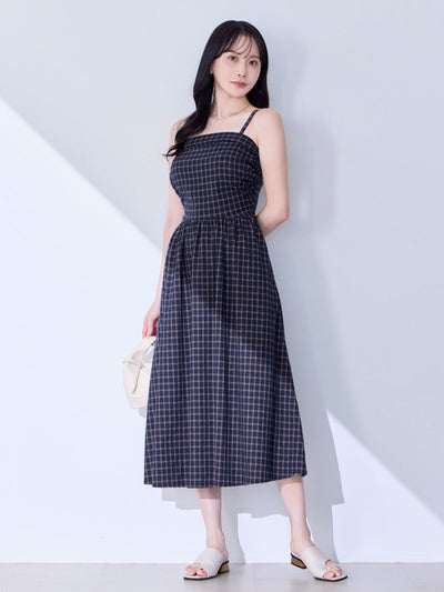 [8/28 22:00発売 期間限定 500円OFF]肩紐外せるチェックフレアワンピース：ネイビー[102サイズ対応/入荷次第発送]