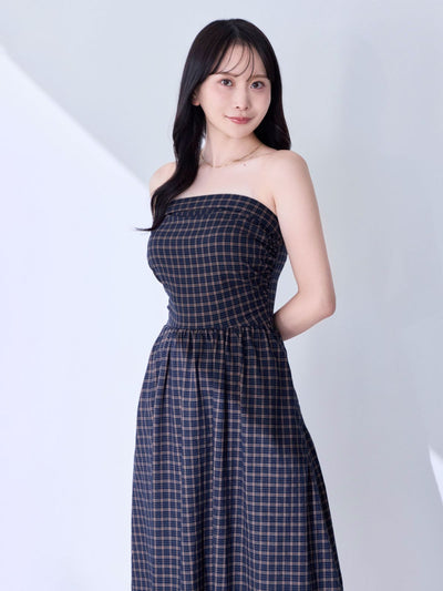 [8/28 22:00発売 期間限定 500円OFF]肩紐外せるチェックフレアワンピース：ネイビー[102サイズ対応/入荷次第発送]
