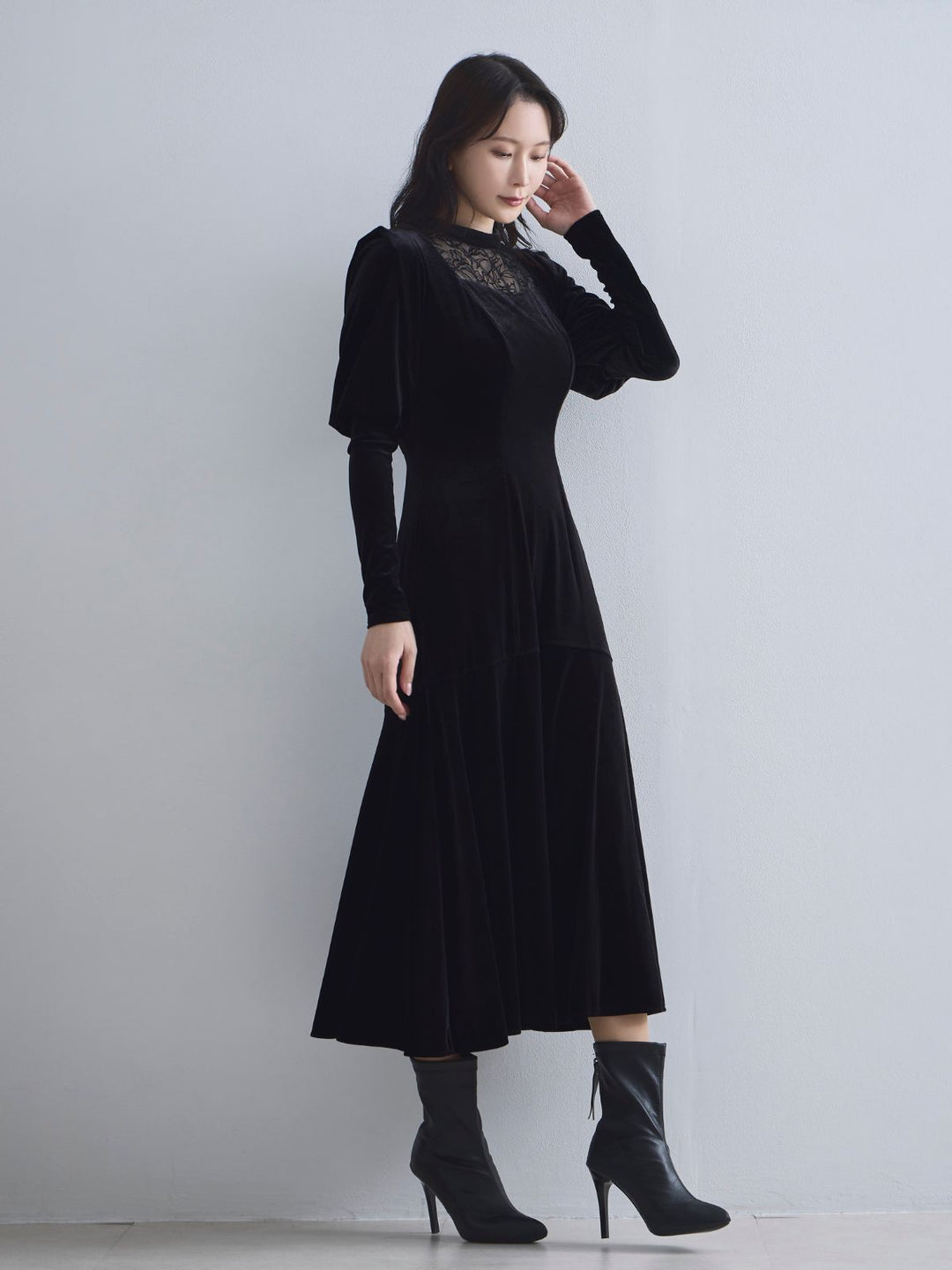 2wayスリーブベロアワンピース：ブラック│胸が大きな女性のための