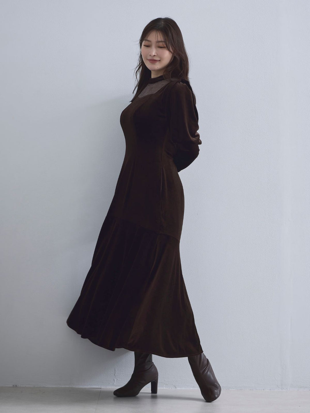 2wayスリーブベロアワンピース：ブラウン│胸が大きな女性のための