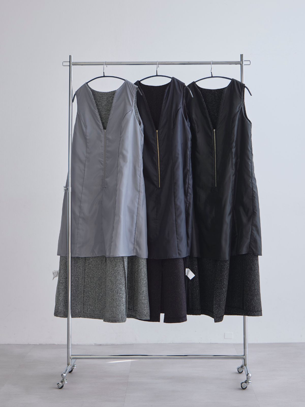 [12/4 22:00発売 期間限定 500円OFF]リニースタイルネップツイードジャンパースカート：ブラック[102サイズ対応]