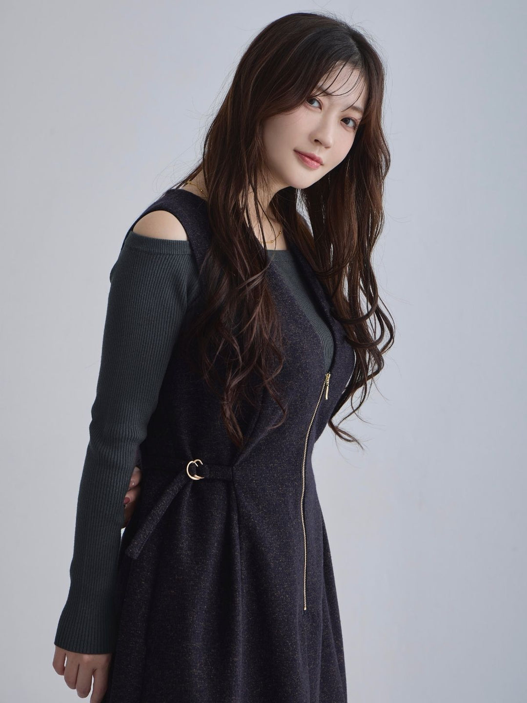 リニースタイルネップツイードジャンパースカート：ネイビー│胸が