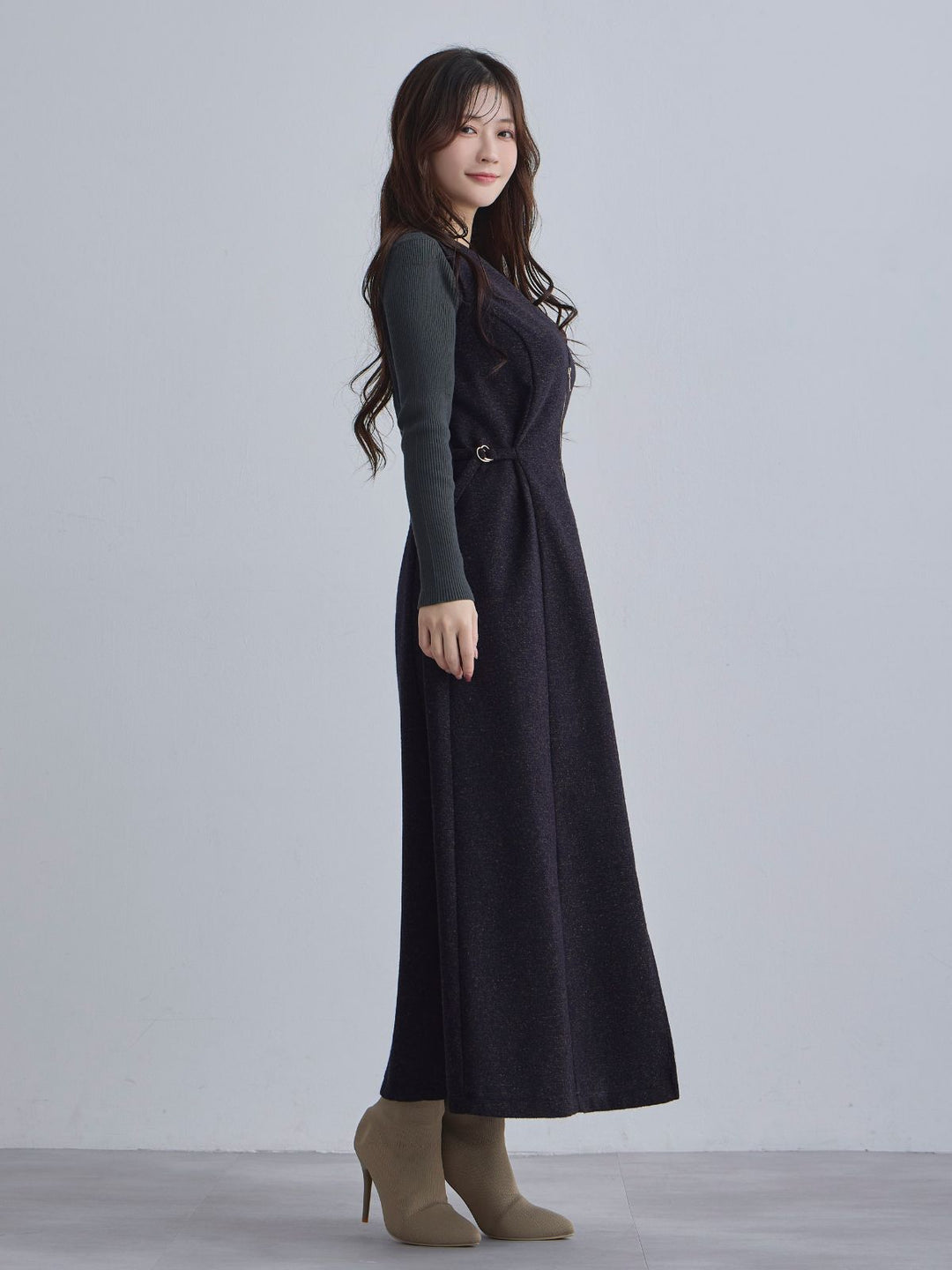 リニースタイルネップツイードジャンパースカート：ネイビー│胸が