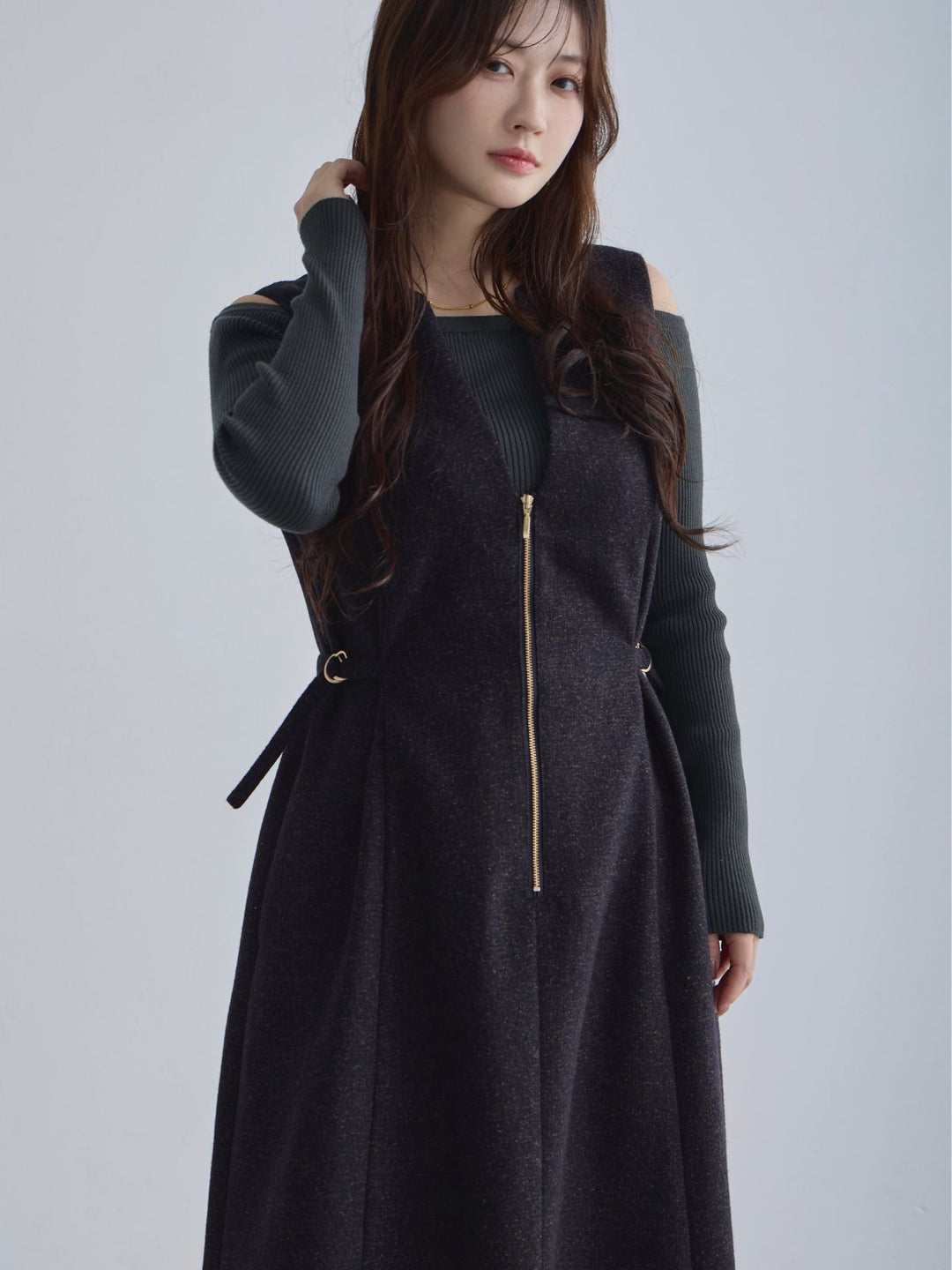 リニースタイルネップツイードジャンパースカート：ネイビー│胸が