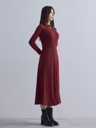 [10/23 22:00発売 期間限定 300円OFF]キーネックリブカットワンピース：ブラック[102サイズ対応]