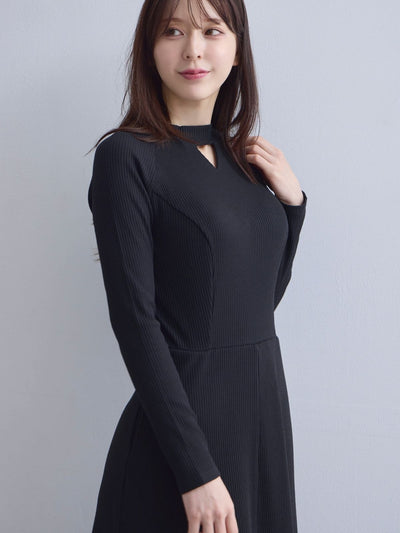 [10/23 22:00発売 期間限定 300円OFF]キーネックリブカットワンピース：ブラック[102サイズ対応]