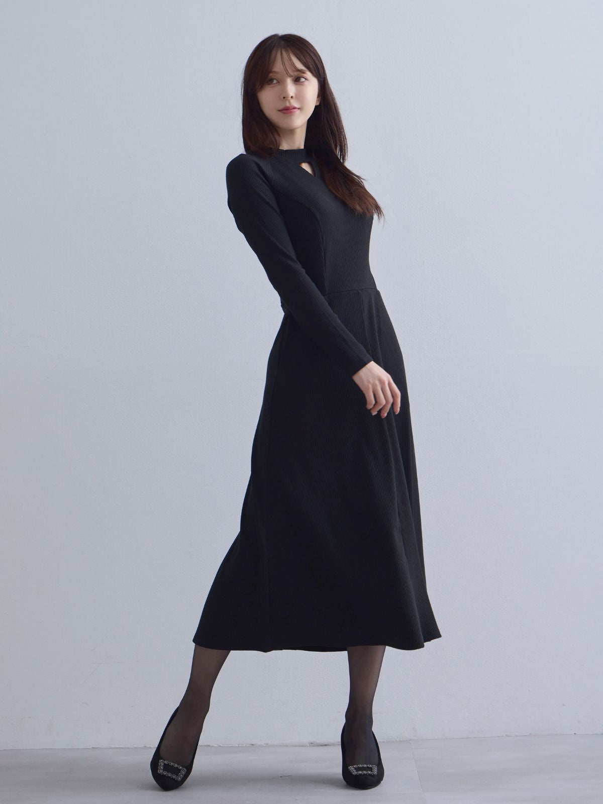 [10/23 22:00発売 期間限定 300円OFF]キーネックリブカットワンピース：ブラック[102サイズ対応]