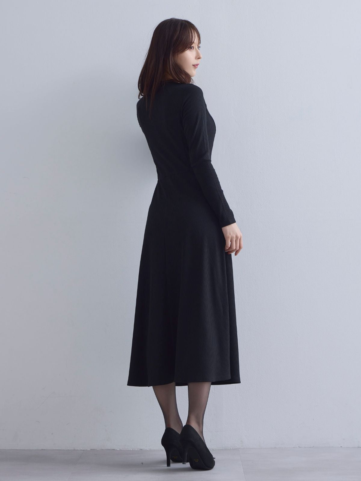 [10/23 22:00発売 期間限定 300円OFF]キーネックリブカットワンピース：ブラック[102サイズ対応]