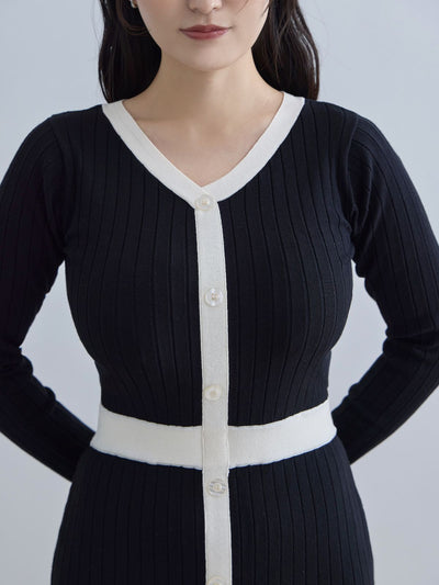 [11/20 22:00発売]タイト風ワイドリブニットワンピース：ブラックバイカラー[102サイズ対応]