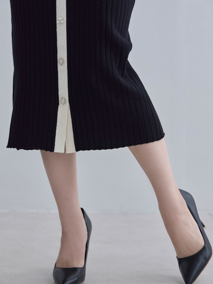 タイト風ワイドリブニットワンピース：ブラックバイカラー│胸が大きな