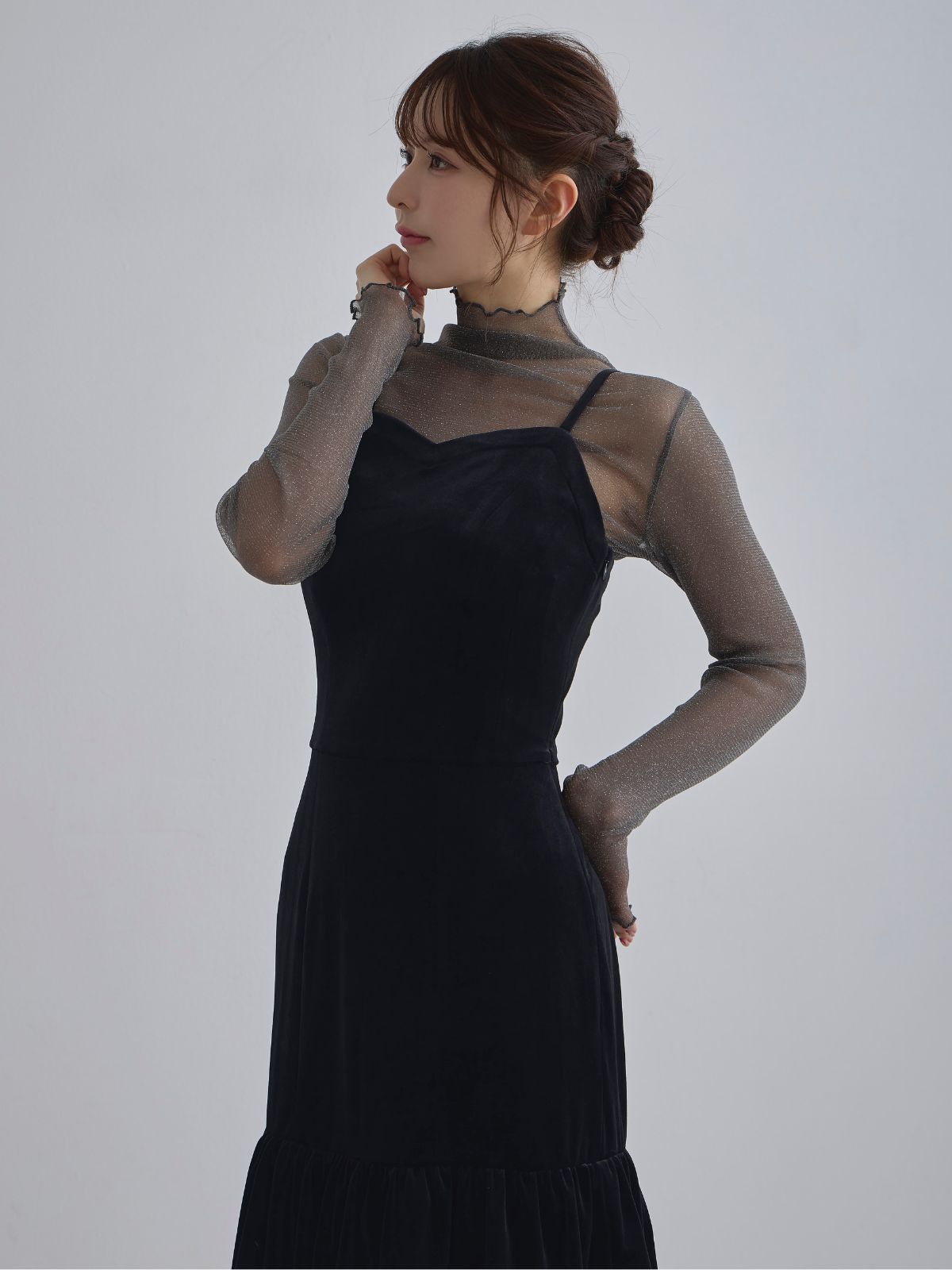 [11/27 22:00発売]ベロアキャミティアードワンピース：ブラック[102サイズ対応]