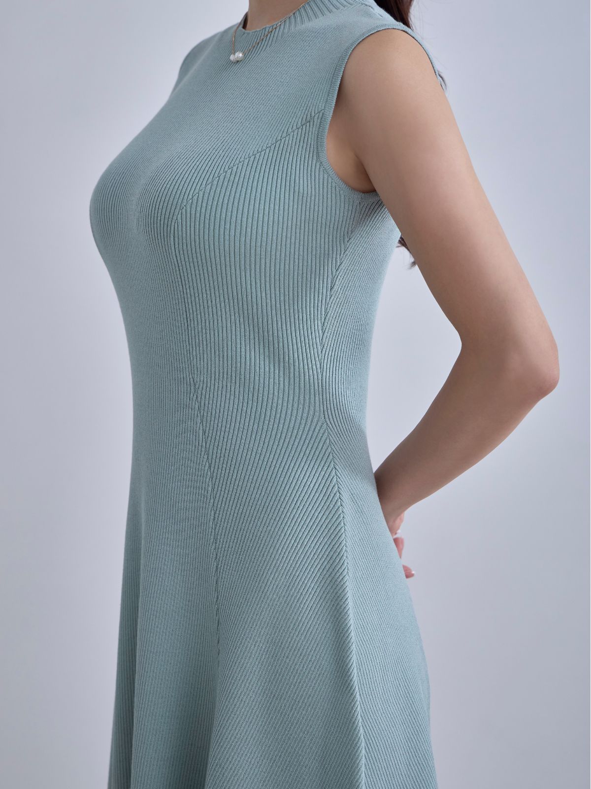 アンサンブルパネルニットワンピース：ボルドー│胸が大きな女性のため