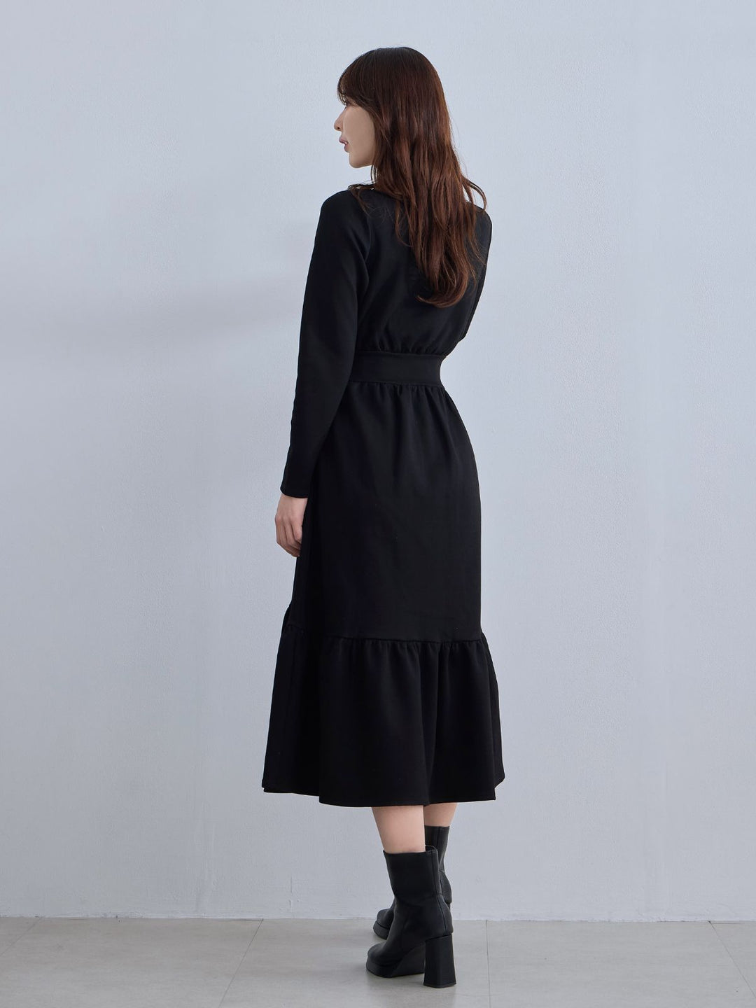 over E オーバーイー　裏起毛プルオーバーティアードワンピース　スナイデル 裏起毛プルオーバーティアードワンピース：ブラック│胸が大きな女性の