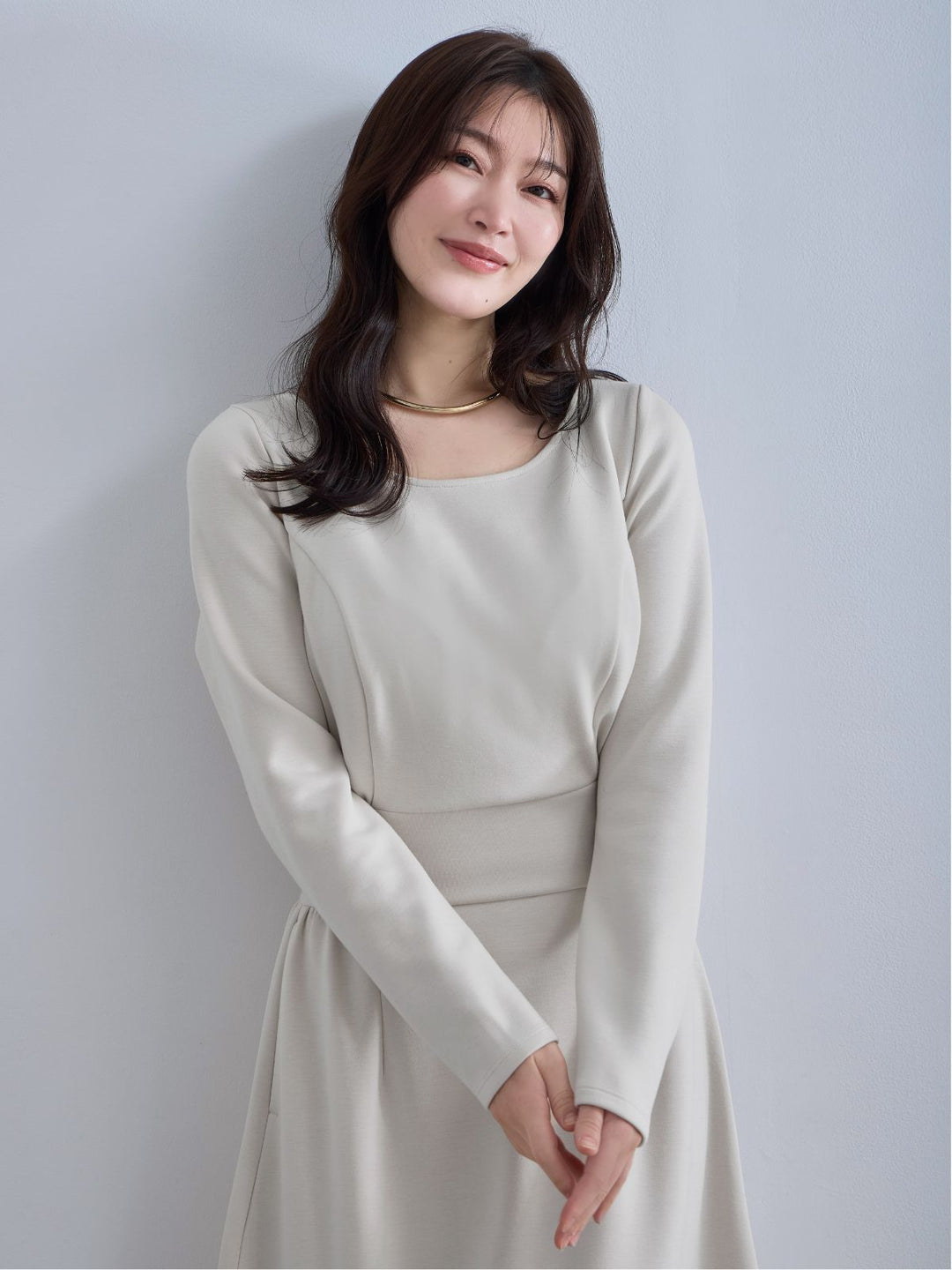 裏起毛プルオーバーティアードワンピース：エクリュ│胸が大きな女性の