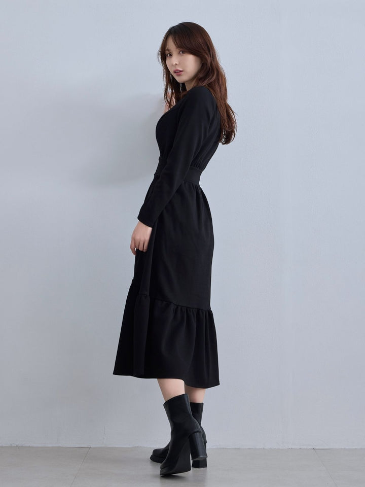コケットティアードワンピース ブラック 予約]Vネックドロストティアードワンピース/ブラック – Lumier
