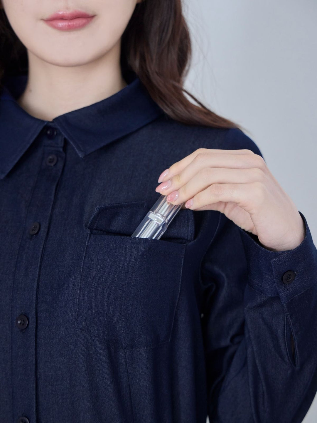 ドロストシャツワンピース 26SS：ホワイト│胸が大きな女性のための