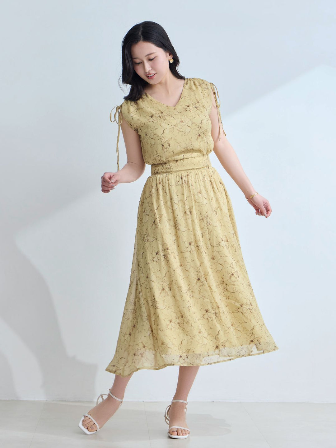 overE　楊柳シフォンショルダーリボンワンピース　イエロー　102 楊柳シフォンショルダーリボンワンピース：イエロー│胸が大きな女性の
