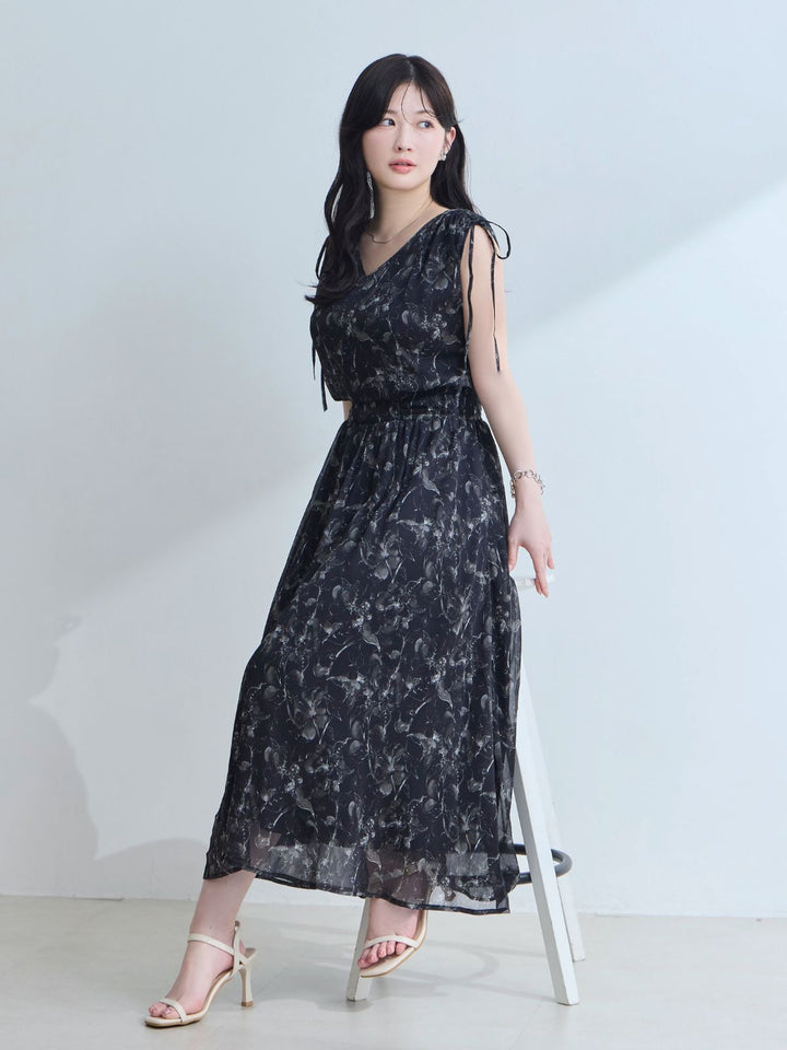 楊柳シフォンショルダーリボンワンピース：ブラック│胸が大きな女性の