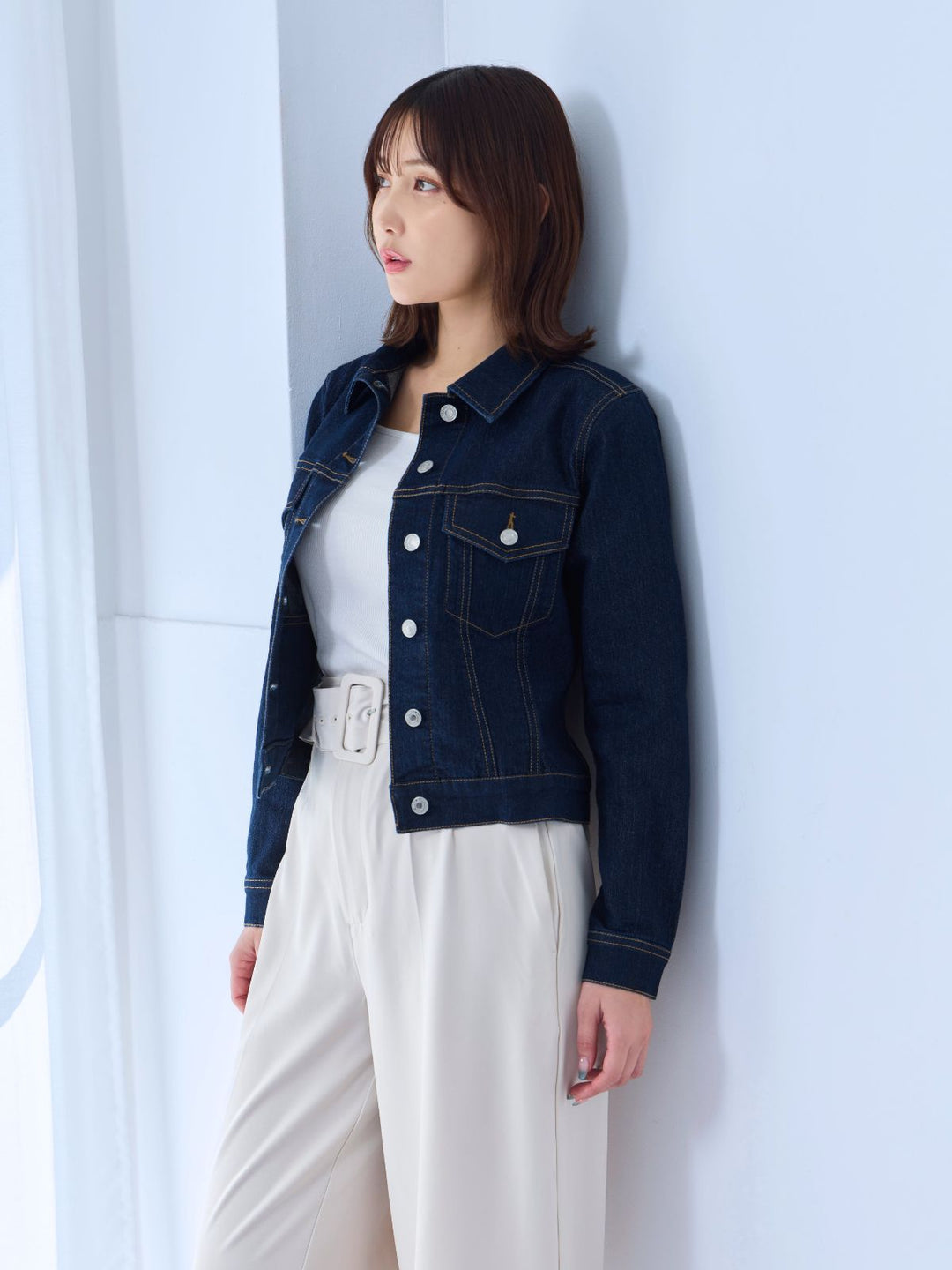 overE デニムジャケット インディゴサイズ96 開けてもすっきりショート丈ストレッチデニムジャケット：インディゴ