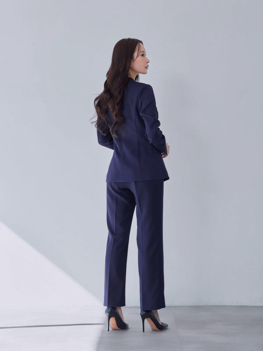 ハイストレッチジョーゼットパンツ：ネイビー│胸が大きな女性のための