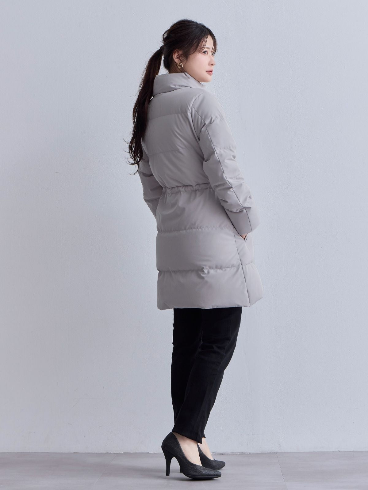 [10/30 22:00発売 期間限定 1500円OFF]ウエストマークストレッチダウンコート：ライトグレー[102サイズ対応]