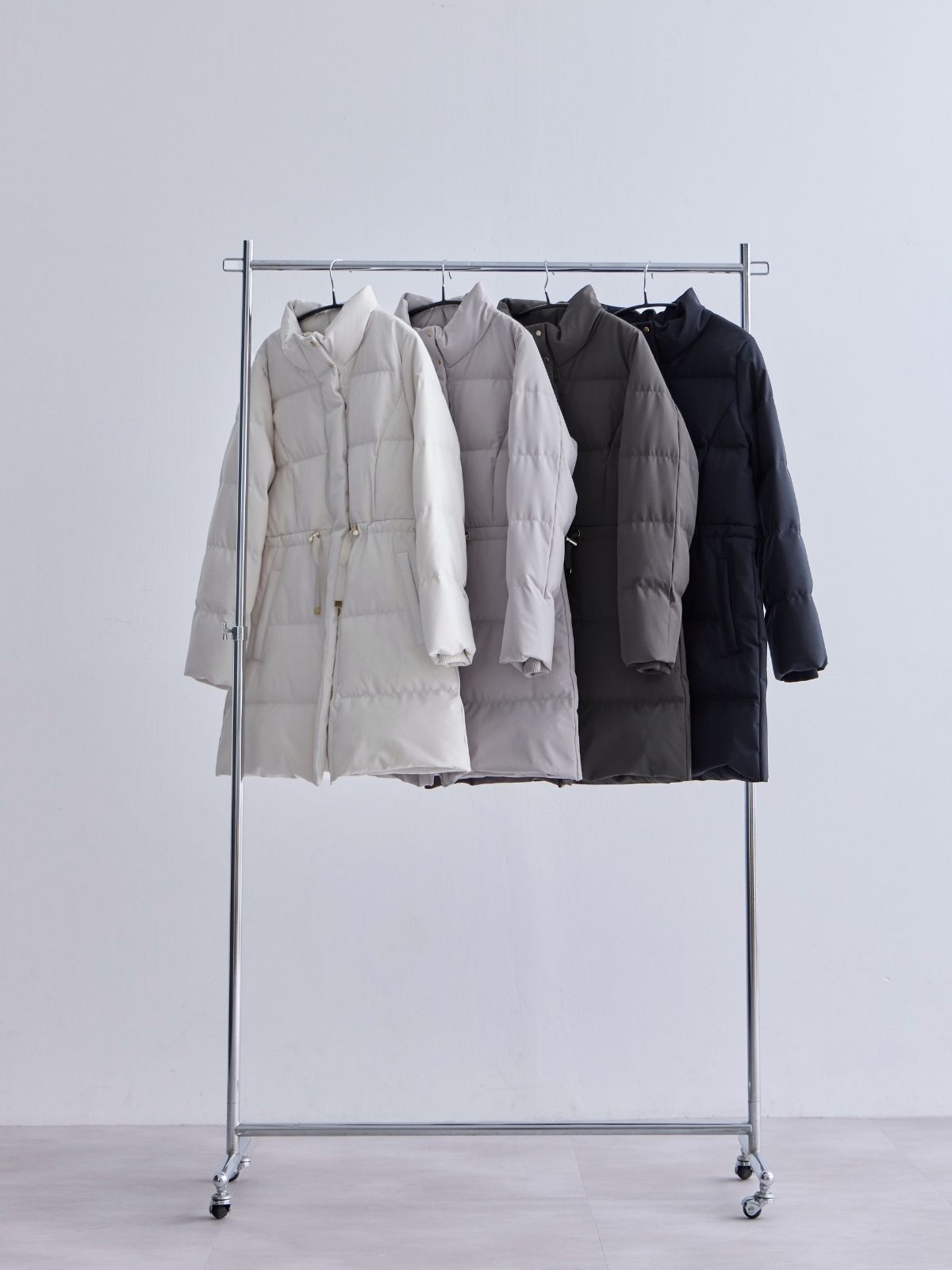 [10/30 22:00発売 期間限定 1500円OFF]ウエストマークストレッチダウンコート：ライトグレー[102サイズ対応]