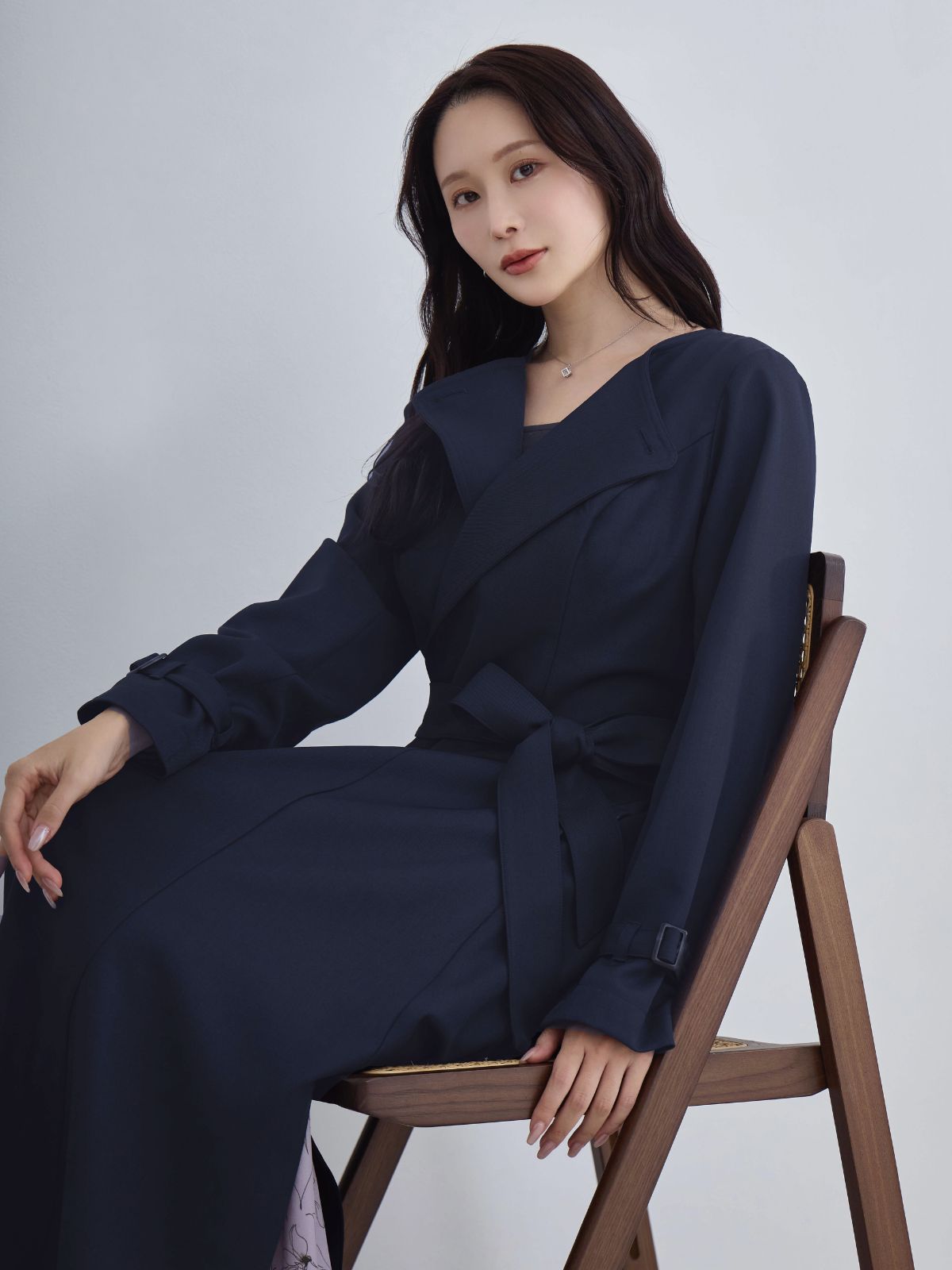 2wayノーカラートレンチコート26SS：ネイビー│胸が大きな女性のための