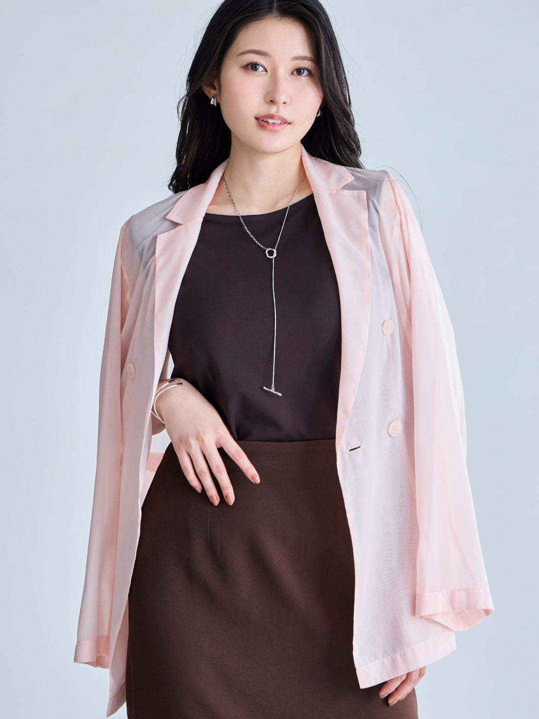 新品✩完売✩overE 自然にくびれるシアージャケット 102モーブピンク 自然にくびれるとろみシアージャケット：ライトピンク│胸が大きな女性
