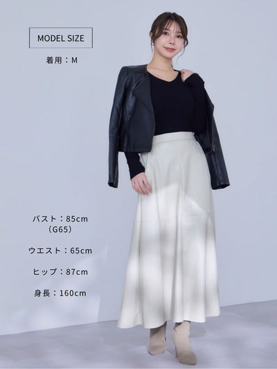 [10/23 22:00再販 期間限定 300円OFF]フェイクレザーセミフレアスカート：チャコールグレー