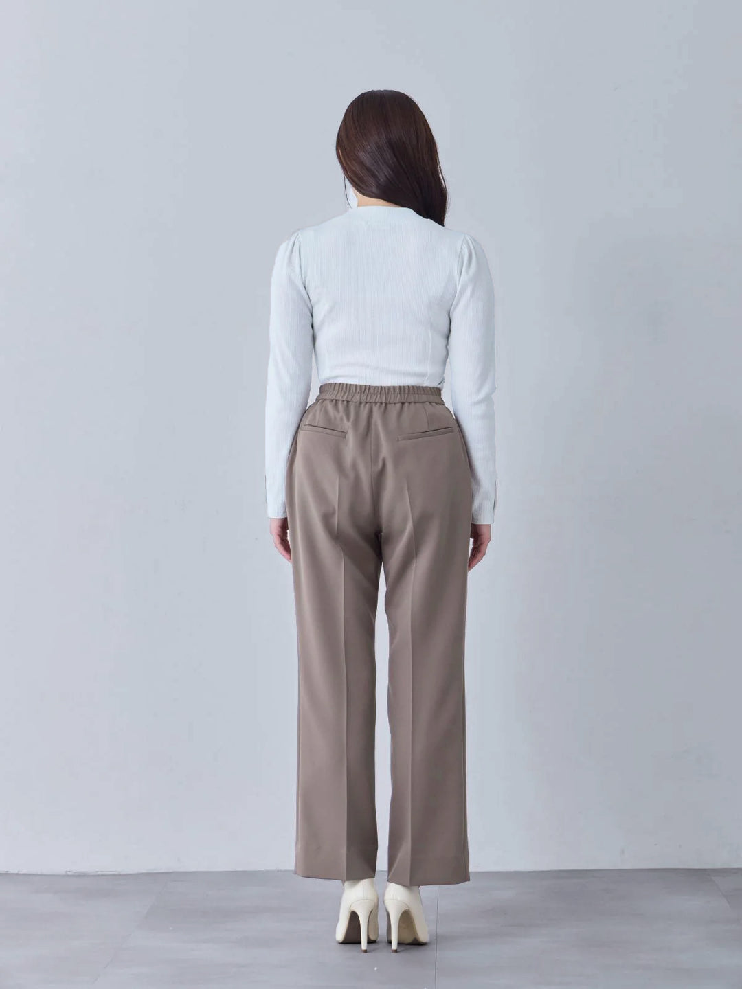 ハイストレッチジョーゼットパンツ：モカ│胸が大きな女性のための