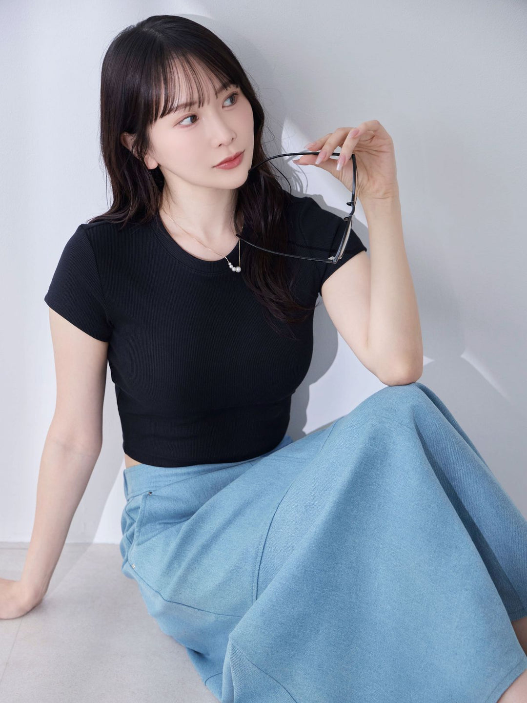 overE セミフレアスカート　インディゴ　L ストレッチデニムセミフレアスカート：インディゴ│胸が大きな