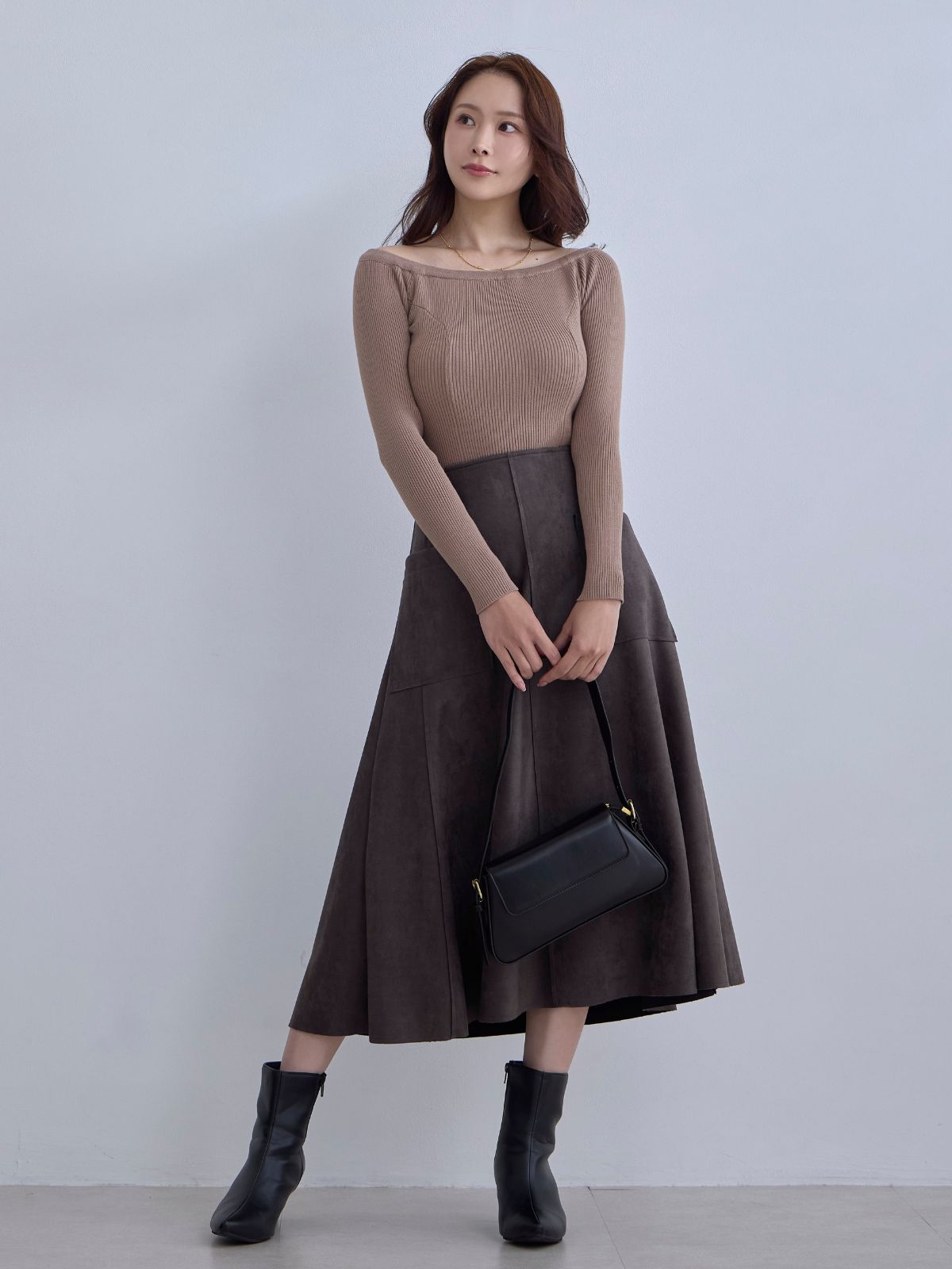 [12/11 22:00発売 期間限定 300円OFF]スエードライクフレアスカート：アッシュブラウン