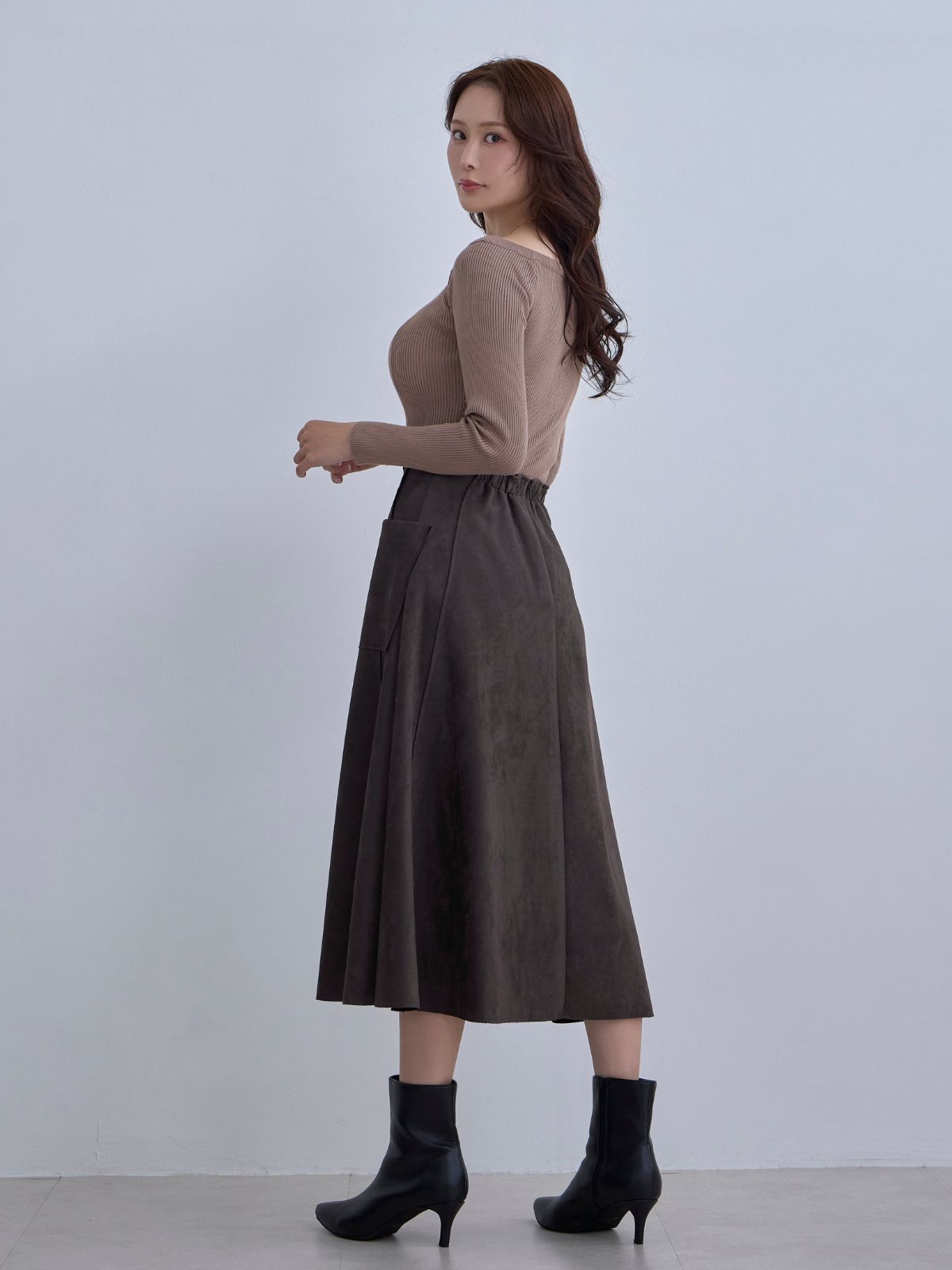 [12/11 22:00発売 期間限定 300円OFF]スエードライクフレアスカート：アッシュブラウン