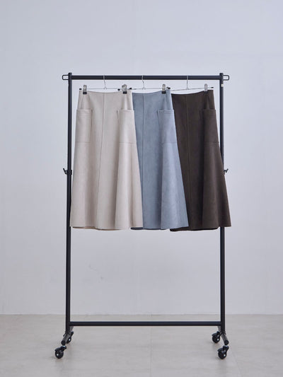 [12/11 22:00発売 期間限定 300円OFF]スエードライクフレアスカート：オフホワイト