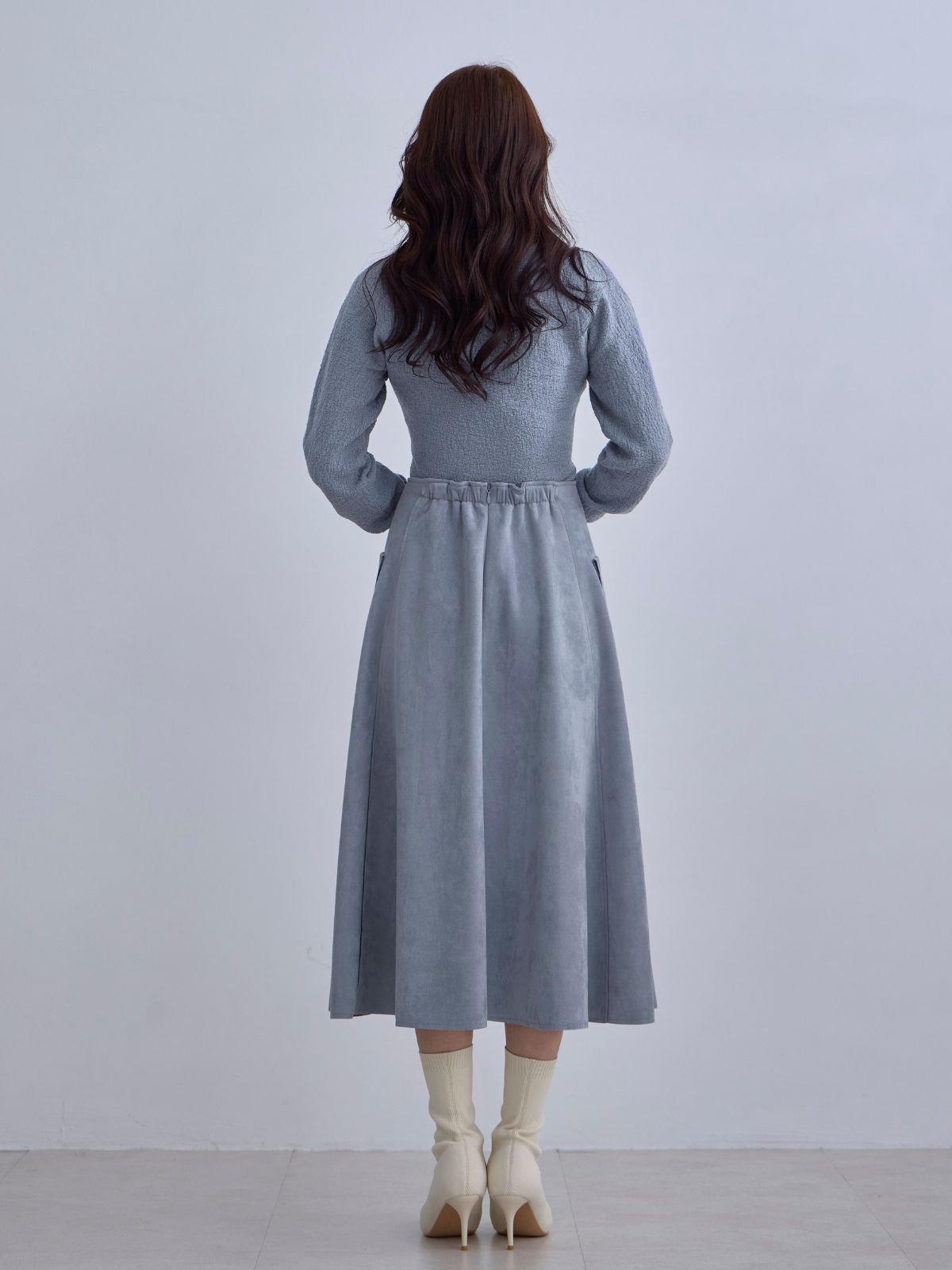 [12/11 22:00発売 期間限定 300円OFF]スエードライクフレアスカート：オフホワイト