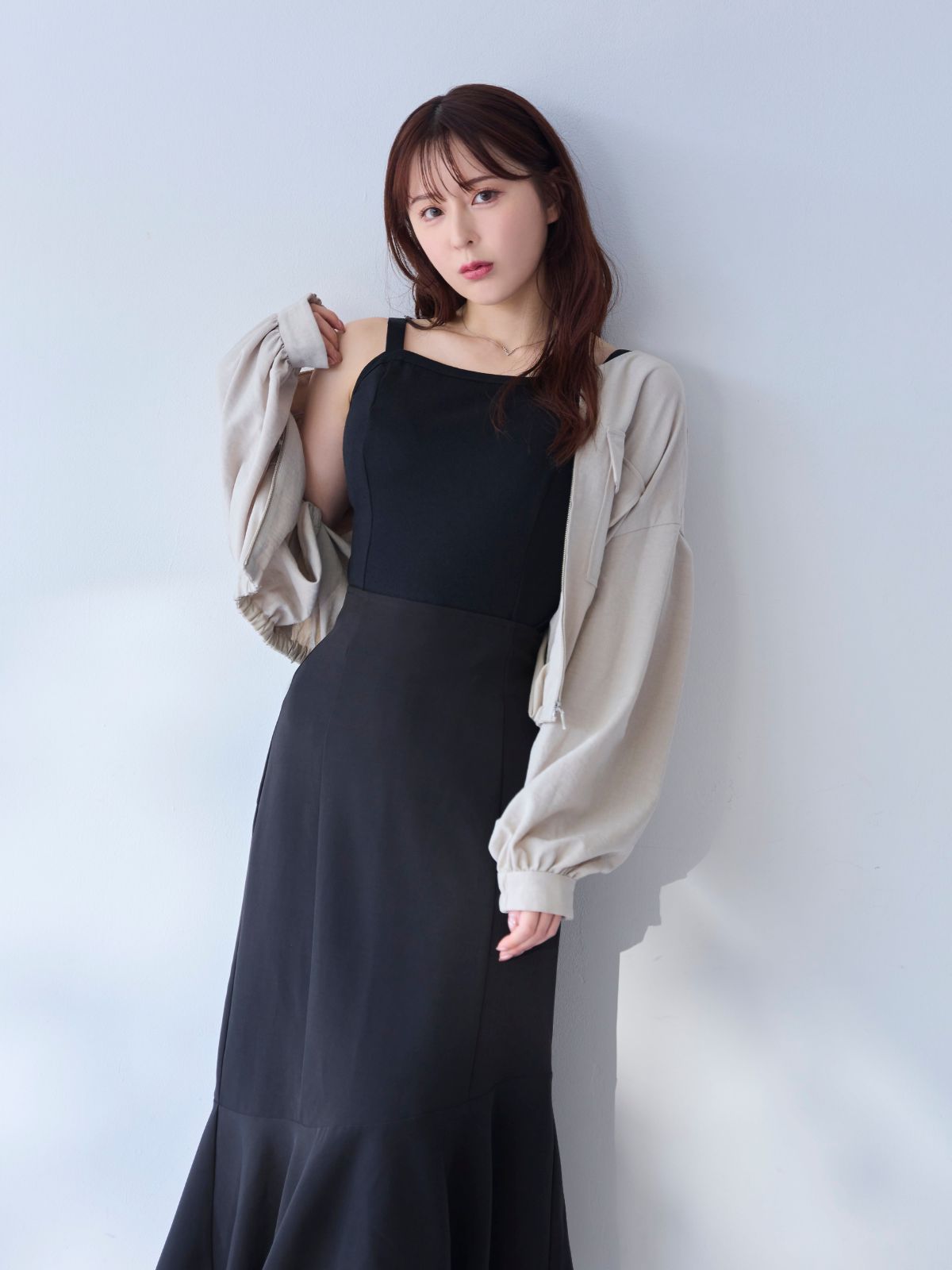 [5/22 22:00発売 期間限定 200円OFF]ブラ紐とまるコットンリブキャミソール：ブラック[102サイズ対応]