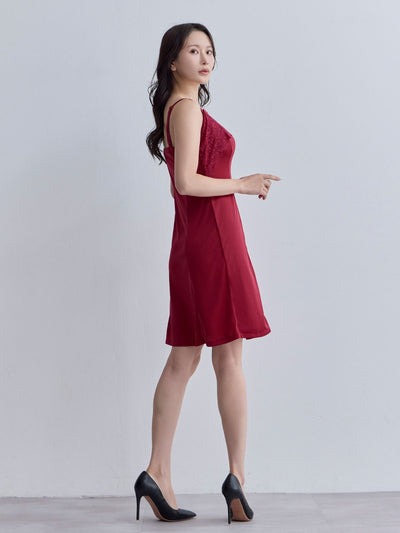 [11/6 22:00販売 期間限定 200円OFF]ブラ紐とまるレースキャミソールスリップ：ボルドー[102サイズ対応]